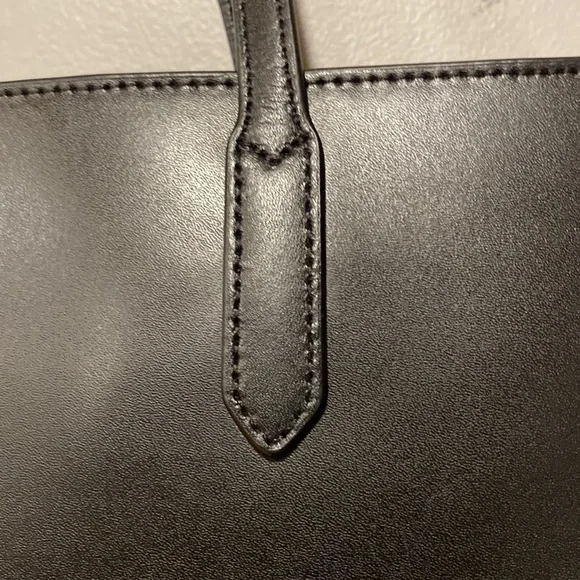 Kate Spade Tote Bag - Picture 10 of 16